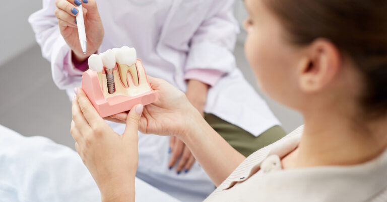 implante dentário em goiania